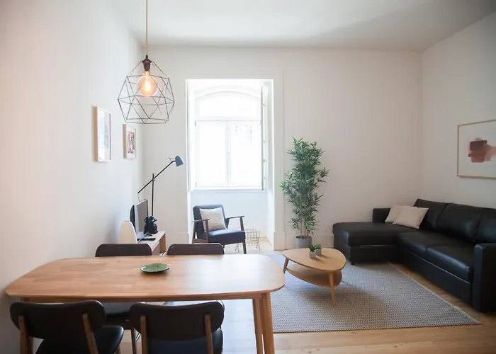 Flh Praca Comercio Wood Design Flat Διαμέρισμα *